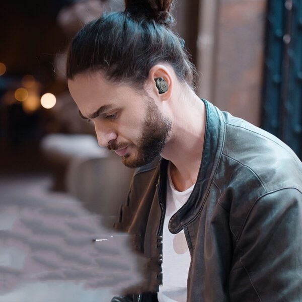 Wireless Bluetooth Headset Earbud Style - Image 3