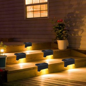 Solar outdoor courtyard lamp