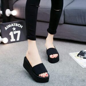 Cozy Fur-Lined Slippers for Women - Soft Plush Indoor Shoes