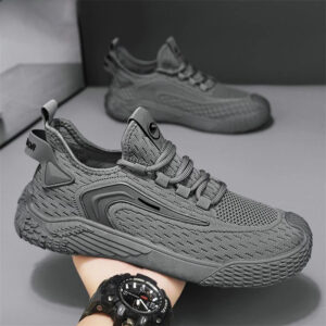 Breathable Flying Mesh Sports Shoes for Men - Lightweight Casual Lace-Up Sneakers